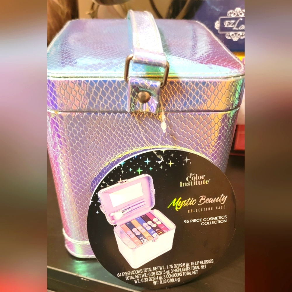 Mystic beauty collection case